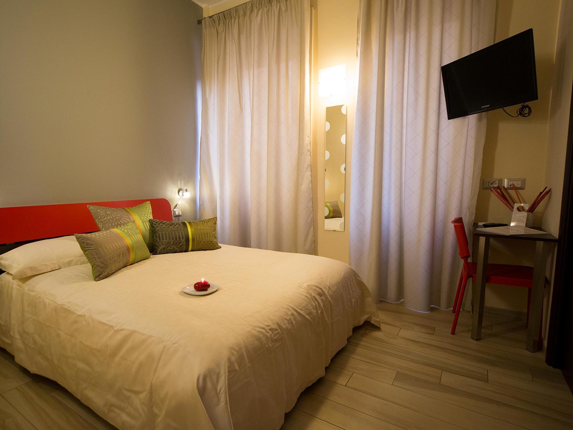 רומא Mikale Rooms מראה חיצוני תמונה