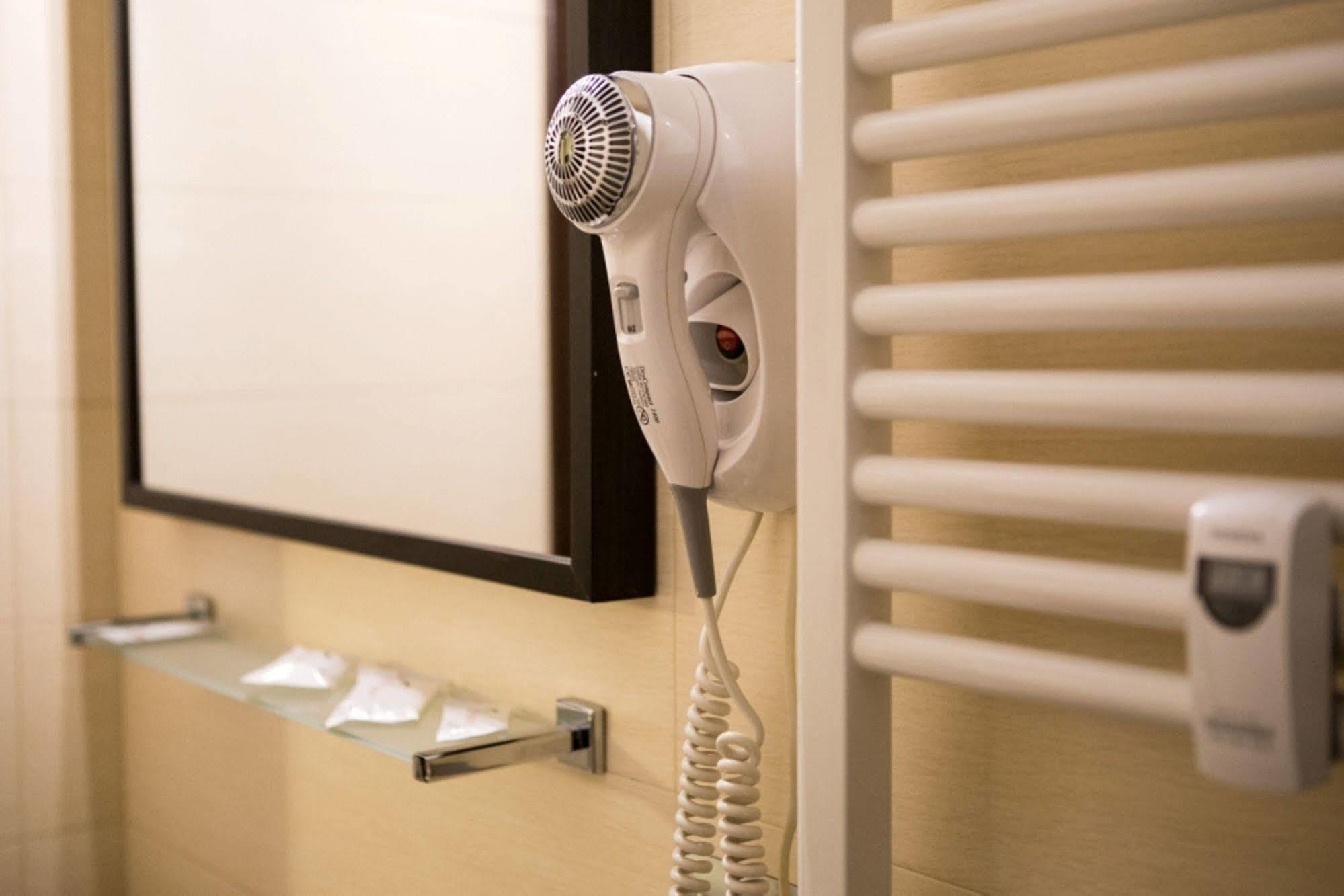 רומא Mikale Rooms מראה חיצוני תמונה