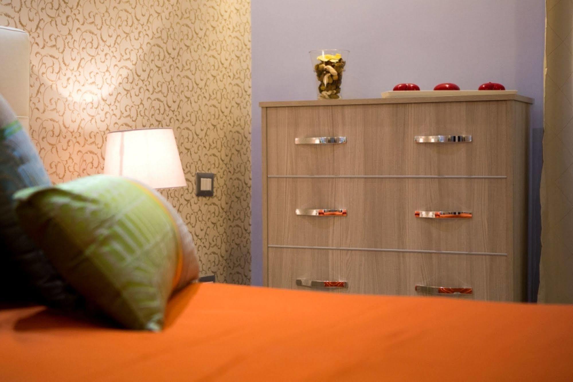 רומא Mikale Rooms מראה חיצוני תמונה